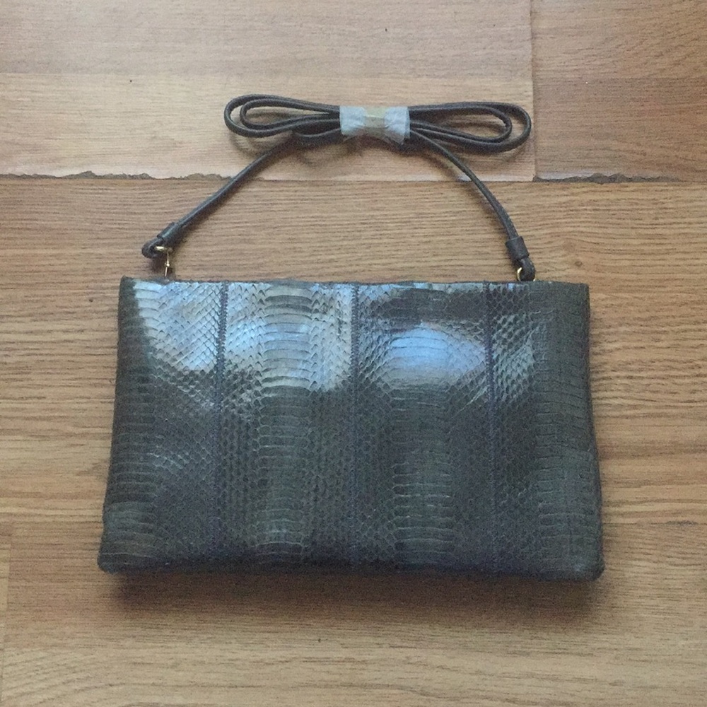 NWOT Gianni Bernini Snakeskin Shoulder Handbag